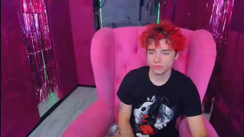 Snapshot of blalz_vok chatting on December 15, 9:08 pm Blaiz online show from December 15, 9:08 pm