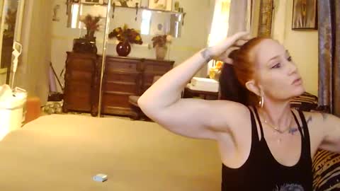 Snapshot of blaqmagic72 chatting on March 26, 2:17 am Redandblaq online show from March 26, 2:17 am