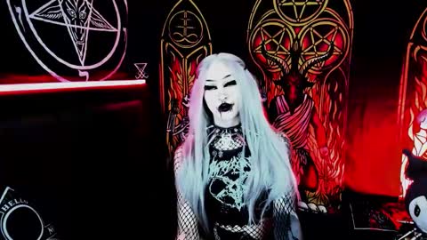   online show from November 14, 8:18 pm