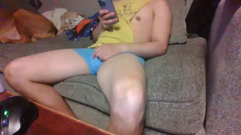Snapshot of blaw_1321 chatting on June 13, 12:52 am blaw_1321 online show from June 13, 12:52 am