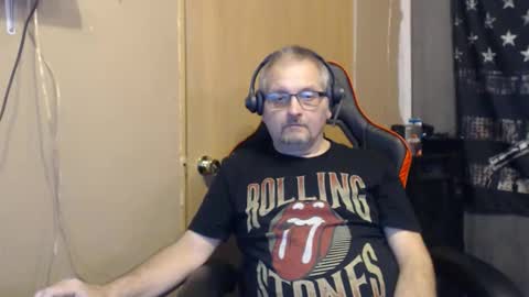 Snapshot of blazingslow chatting on February 15, 7:38 am blazingslow online show from February 15, 7:38 am