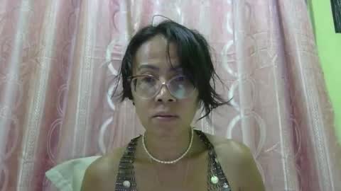 Snapshot of blessing_star chatting on April 3, 12:25 pm Joanna online show from April 3, 12:25 pm