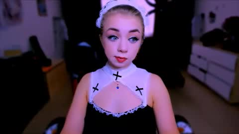 Nicole online show from November 1, 9:11 am