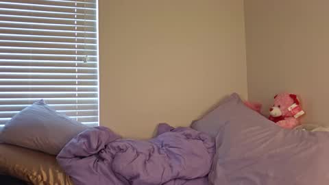 Snapshot of bliss_vixen chatting on September 10, 1:22 pm bliss_vixen online show from September 10, 1:22 pm