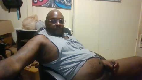Snapshot of blkdiamonddick69 chatting on April 12, 4:50 am blkdiamonddick69 online show from April 12, 4:50 am