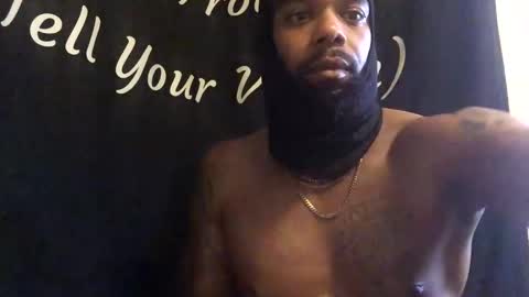 Snapshot of blksurfher chatting on December 28, 3:37 am blksurfher online show from December 28, 3:37 am