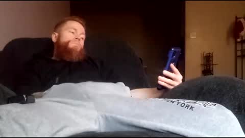 Snapshot of bllg3 chatting on December 17, 8:48 pm bllg3 online show from December 17, 8:48 pm