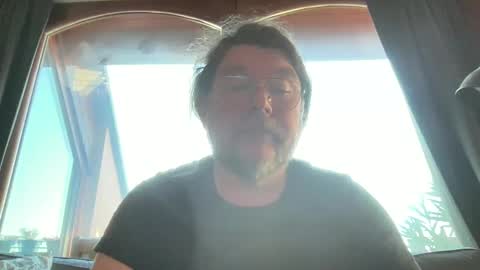 Snapshot of bllyidol chatting on December 5, 8:11 am BlIdoL online show from December 5, 8:11 am