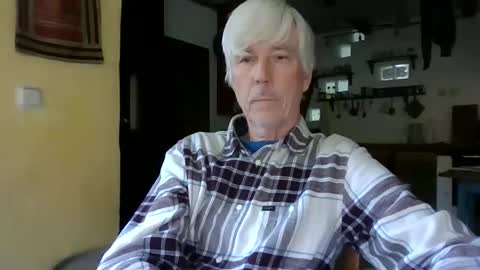 Snapshot of blomkuk chatting on October 27, 12:42 pm blomkuk online show from October 27, 12:42 pm