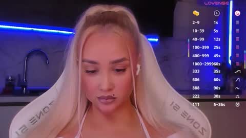 Lana online show from May 1, 2:27 am