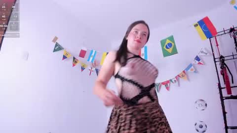 Snapshot of blonde__rouse chatting on July 4, 11:38 am samantha online show from July 4, 11:38 am