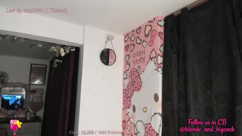 Snapshot of blonde_and_bigcock chatting on February 17, 7:49 am Blonde and Sam online show from February 17, 7:49 am