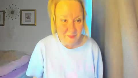 Nicole online show from March 11, 4:18 pm