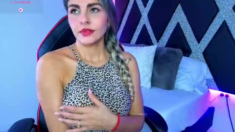 alejandra online show from October 6, 2:20 am