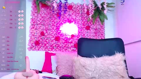 Snapshot of blonde_squirt_ chatting on March 11, 4:21 am blonde_squirt_ online show from March 11, 4:21 am