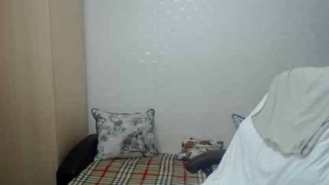 Snapshot of blondeagle chatting on June 26, 7:07 pm Mr Blond online show from June 26, 7:07 pm