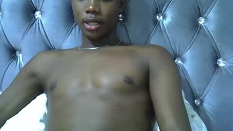 blonde online show from November 16, 10:15 pm