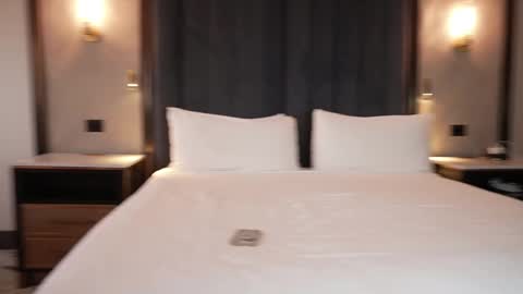 Snapshot of blondefoxsilverfox chatting on February 17, 1:04 am blondefoxsilverfox online show from February 17, 1:04 am