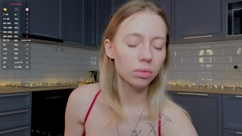 Kelly online show from June 1, 4:09 pm