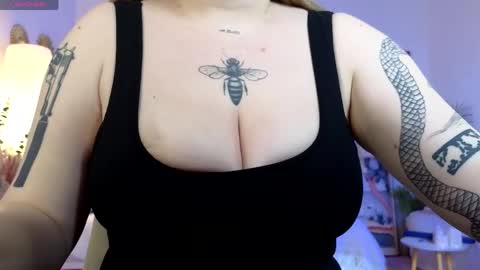 Mommy online show from May 4, 6:42 am