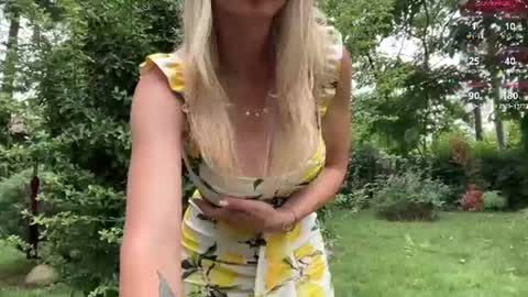 Snapshot of blondevenom chatting on July 4, 10:21 am OnlyFans livia77 twitter liv20 4u online show from July 4, 10:21 am