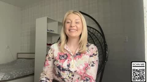 blondie_xoxoxo online show from May 1, 8:52 am