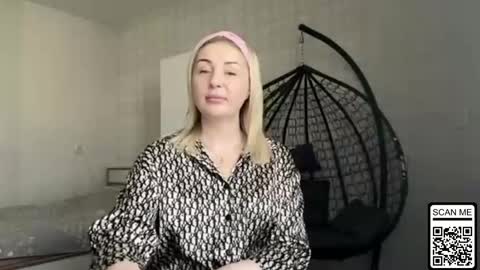 blondie_xoxoxo online show from May 5, 6:54 am