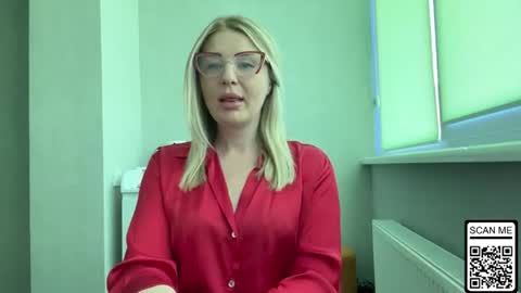 Snapshot of blondie_xoxoxo chatting on July 13, 7:22 am blondie_xoxoxo online show from July 13, 7:22 am