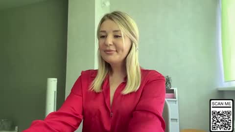 Snapshot of blondie_xoxoxo chatting on July 27, 11:28 am blondie_xoxoxo online show from July 27, 11:28 am