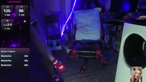 Bubbles online show from November 4, 12:04 pm