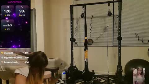 Bubbles online show from November 18, 11:47 am