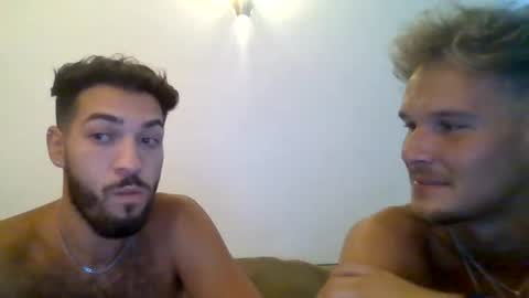 Snapshot of blondiexbrunette chatting on June 29, 12:06 am Aron X Emrah online show from June 29, 12:06 am