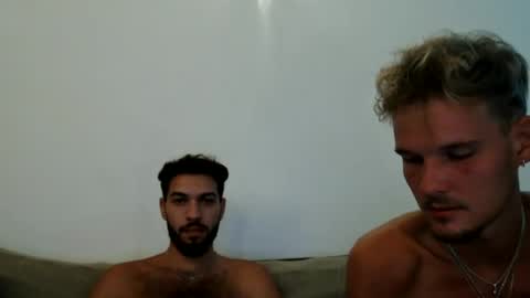 Snapshot of blondiexbrunette chatting on July 10, 2:38 am Aron X Emrah online show from July 10, 2:38 am