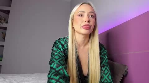 Anna online show from January 11, 3:17 pm