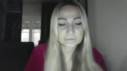 Snapshot of blondkitti chatting on October 11, 2:37 pm Iren online show from October 11, 2:37 pm