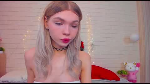blondy_fina online show from February 3, 4:32 am