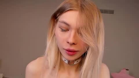 blondy_fina online show from April 29, 4:38 am