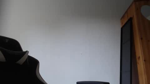 Snapshot of blondyelena chatting on June 3, 6:05 am blondyelena online show from June 3, 6:05 am
