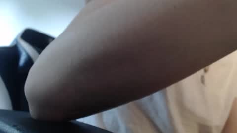 Snapshot of blondyelena chatting on June 9, 5:30 am blondyelena online show from June 9, 5:30 am