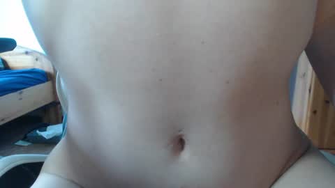 Snapshot of blondyelena chatting on July 11, 6:05 am blondyelena online show from July 11, 6:05 am