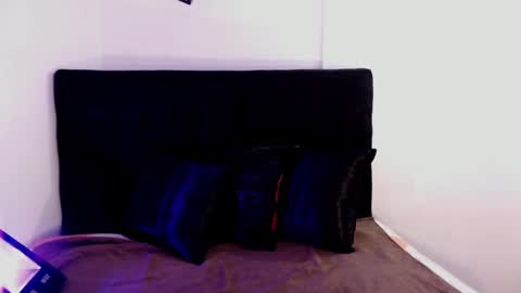 Snapshot of bloom_bbc chatting on October 2, 8:38 pm bloom_bbc online show from October 2, 8:38 pm