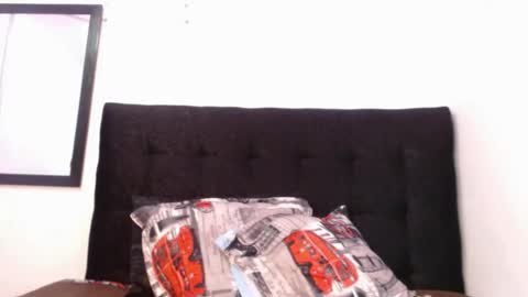 Snapshot of bloom_bbc chatting on November 11, 1:00 pm bloom_bbc online show from November 11, 1:00 pm