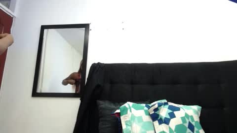 Snapshot of bloom_bbc chatting on January 6, 8:01 pm bloom_bbc online show from January 6, 8:01 pm