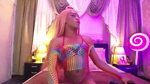 Snapshot of bloom_bbc chatting on January 13, 4:07 am bloom_bbc online show from January 13, 4:07 am