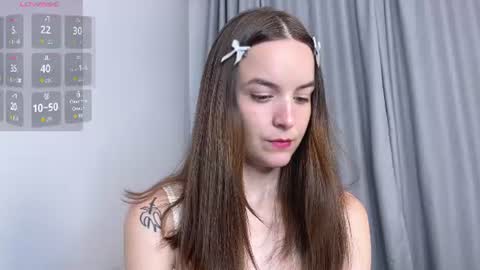 bloomyblue online show from June 12, 8:52 pm