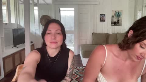 Emma Bloom online show from February 7, 6:39 am
