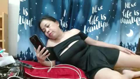 Snapshot of blowy079 chatting on September 15, 7:19 am blowy079 online show from September 15, 7:19 am