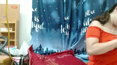 Snapshot of blowy079 chatting on September 18, 9:22 am blowy079 online show from September 18, 9:22 am