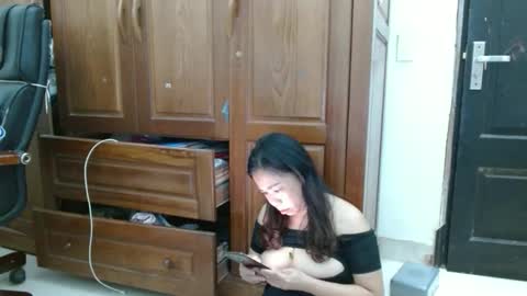 Snapshot of blowy079 chatting on September 25, 9:46 am blowy079 online show from September 25, 9:46 am