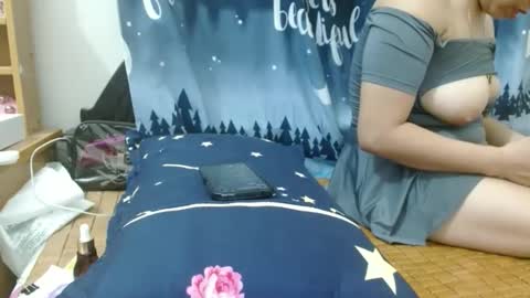 Snapshot of blowy079 chatting on October 19, 10:32 pm blowy079 online show from October 19, 10:32 pm